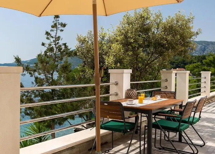 Laurea 公寓 斯拉诺