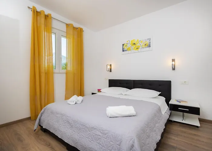 Laurea 公寓 斯拉诺